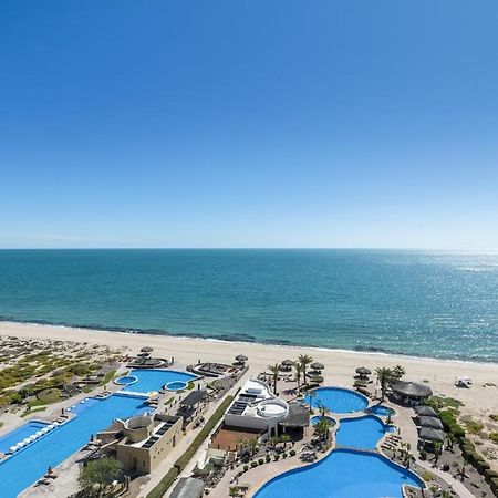 Luna Blanca Penthouse By Kivoya Rocky Point Exterior photo
