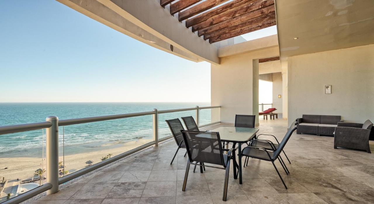 Luna Blanca Penthouse By Kivoya Rocky Point Exterior photo