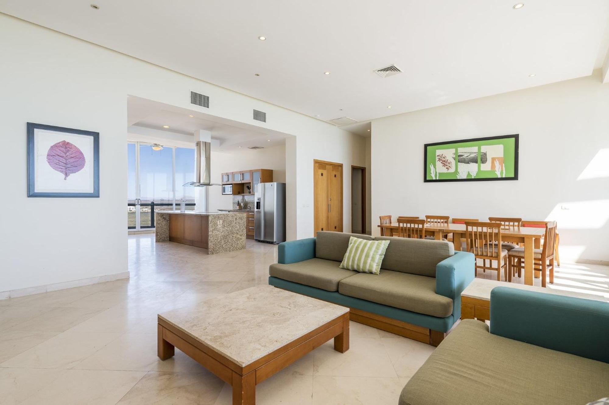 Luna Blanca Penthouse By Kivoya Rocky Point Room photo