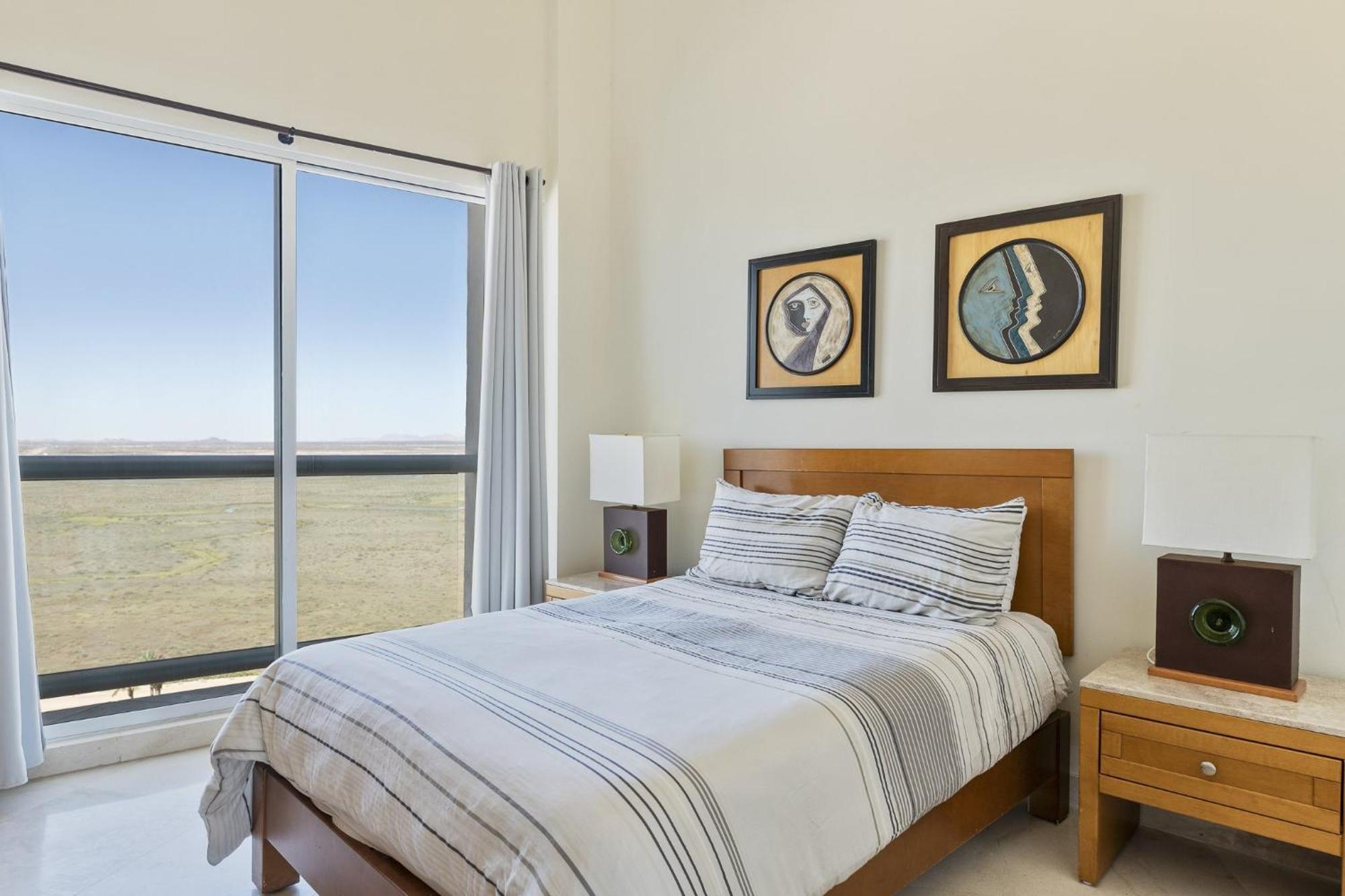Luna Blanca Penthouse By Kivoya Rocky Point Room photo