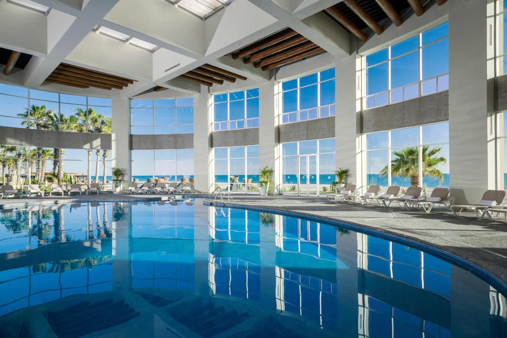 Luna Blanca Penthouse By Kivoya Rocky Point Exterior photo